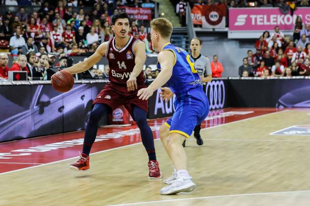 员斯特林离 员斯特林离