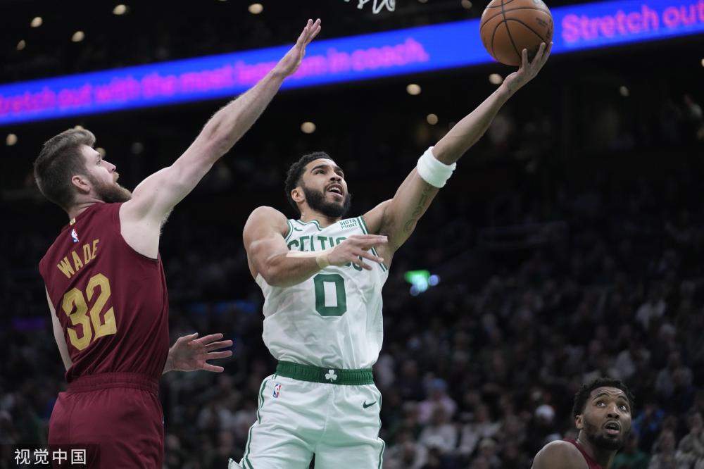 缺乏果断的 缺乏果断的