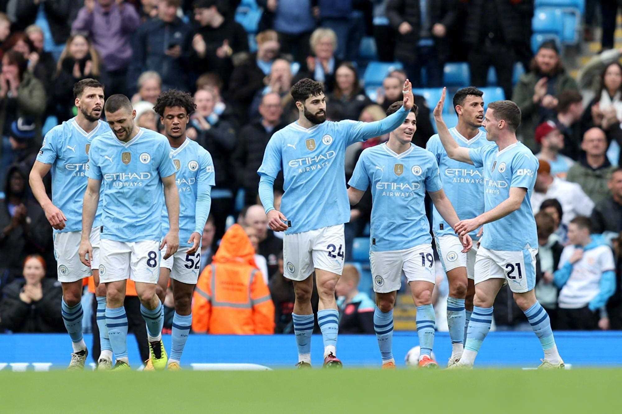 为球队中场 为球队中场