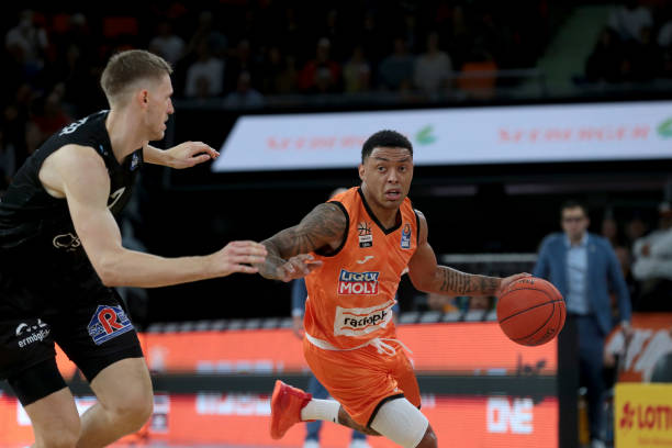 成为赛场焦 成为赛场焦