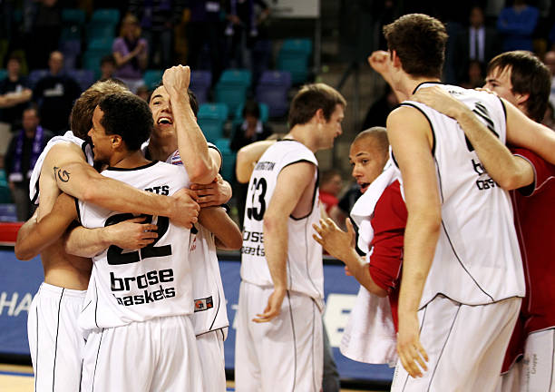 级球员的争 级球员的争